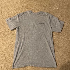 Patagonia T-Shirt LIKE NEW Size M